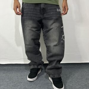 Calça Jeans Baggy Preta com Estampa Lateral